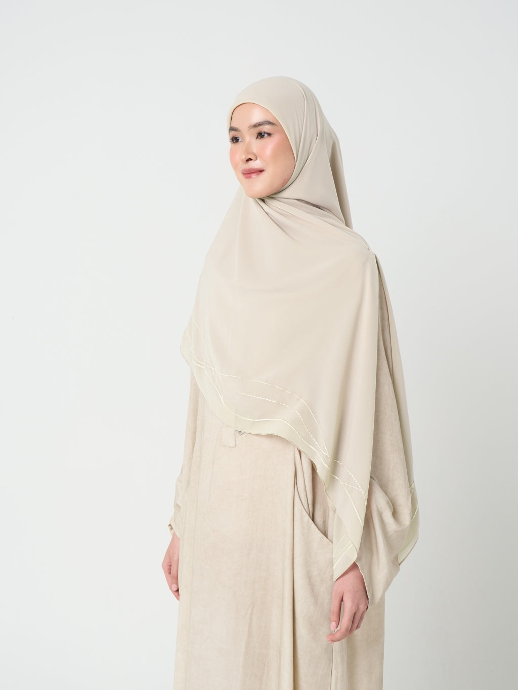 Zahra Embroidery Scarf