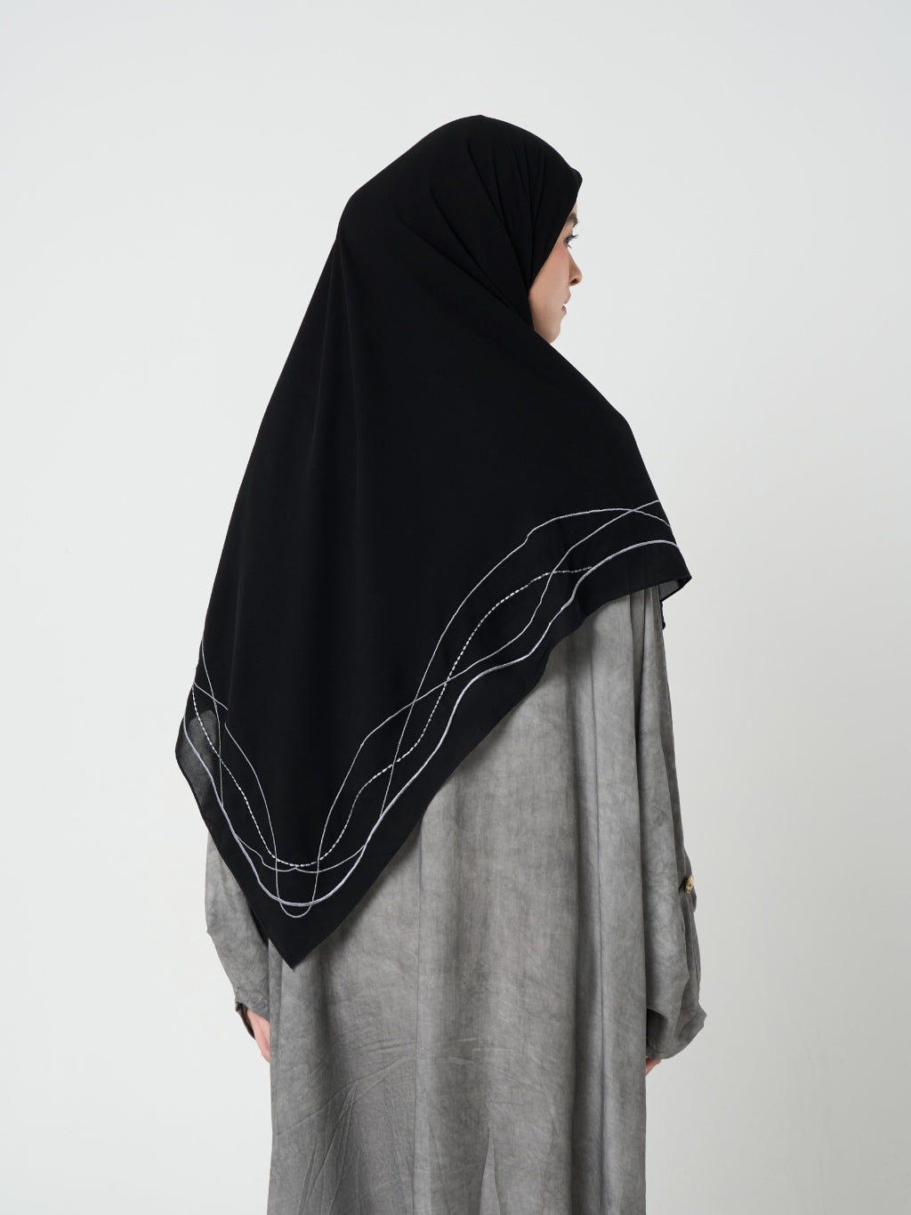 Zahra Embroidery Scarf