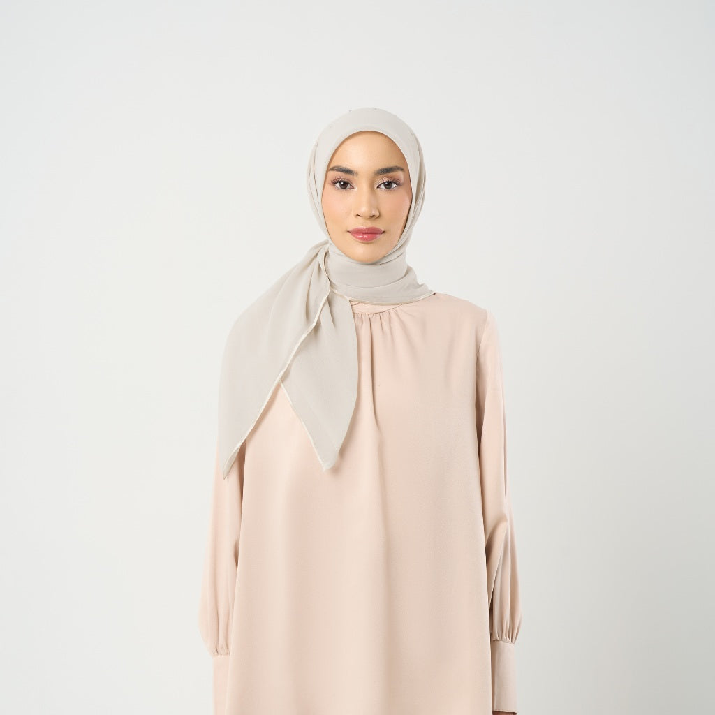 Plain Crystal Line Signature 29 - Hijab Segiempat Bordir Crystal