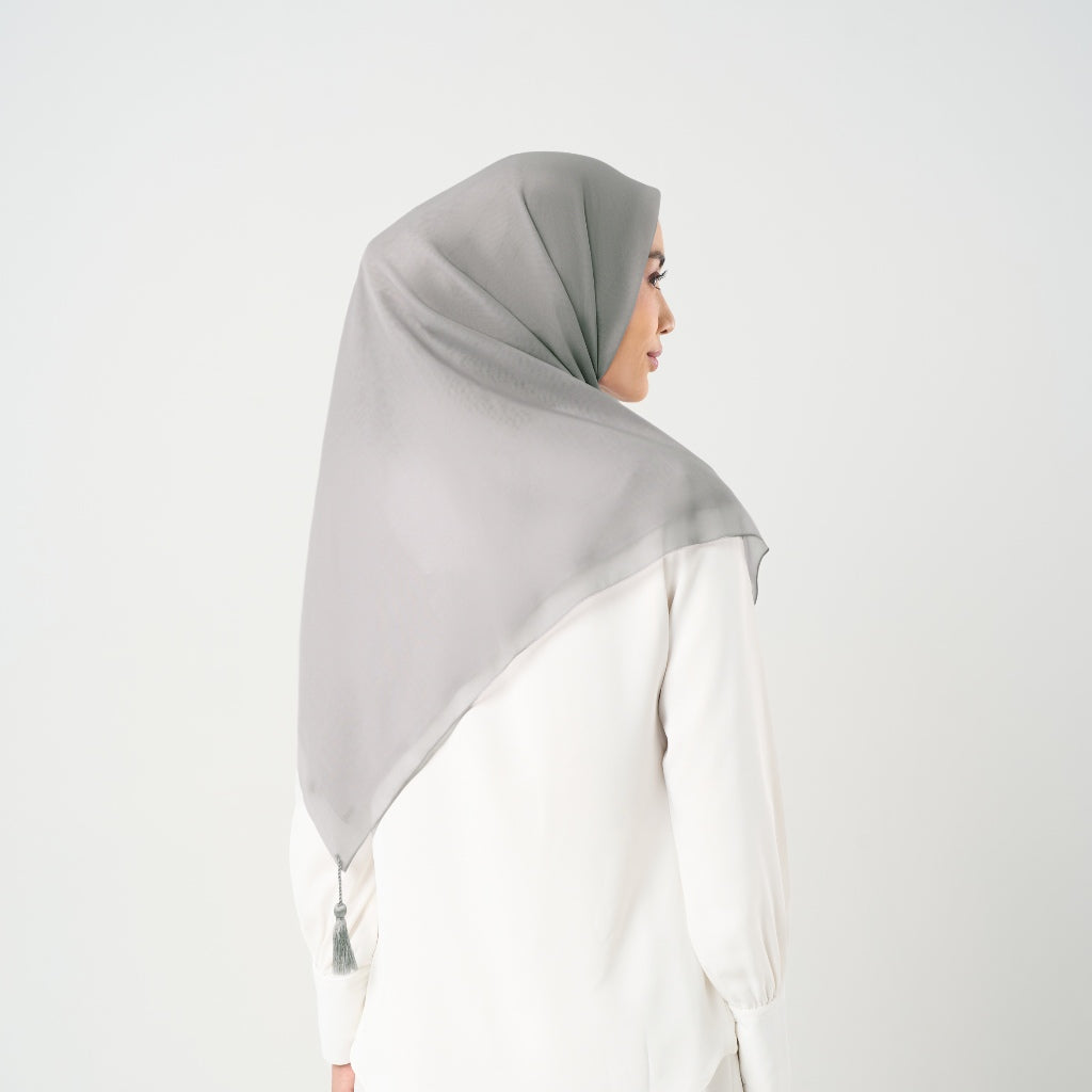 Plain Tassel New Colors - Hijab Segiempat Paris Jepang Premium Ronce 115 x 115 cm