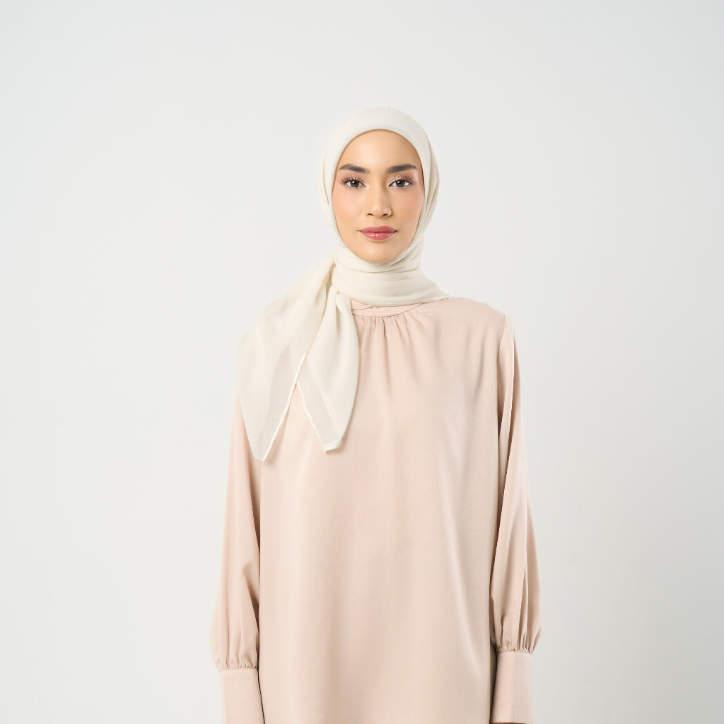 Plain Crystal Line Signature 29 - Hijab Segiempat Bordir Crystal