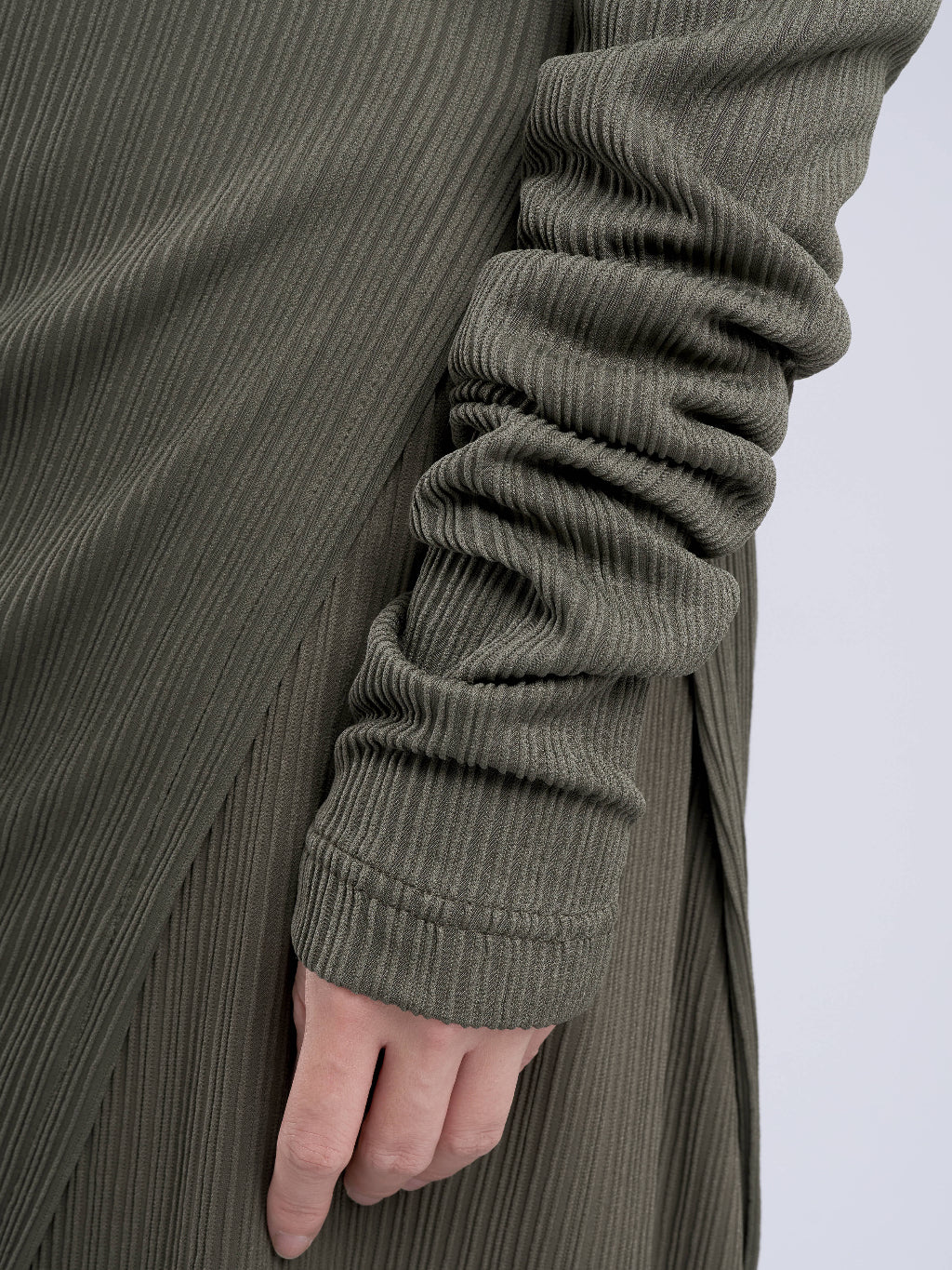 Terra Top - Atasan Pleats Rajut