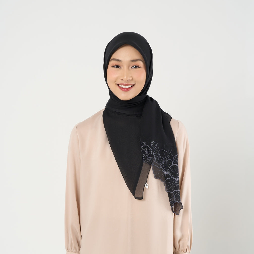 Liyana Embroidery - Hijab Segiempat Bordir Bunga Crystal