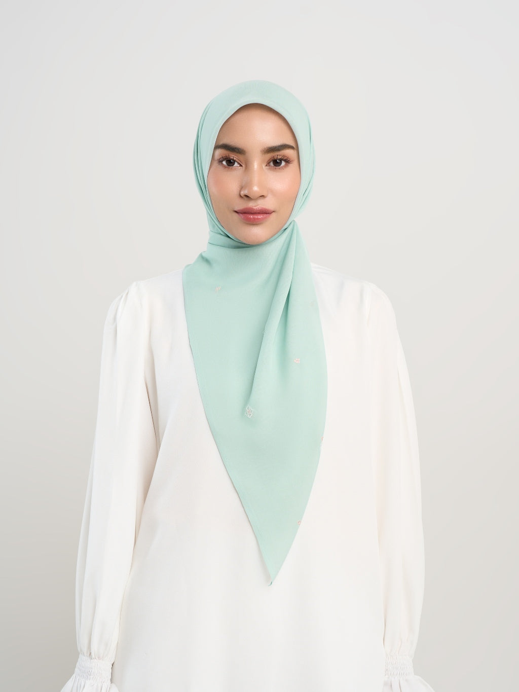 Kenna Embroidery - Crystal Flower Embroidered Square Hijab