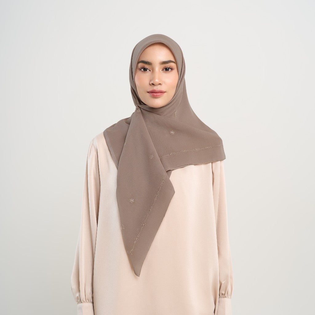 TAUPE GRAY