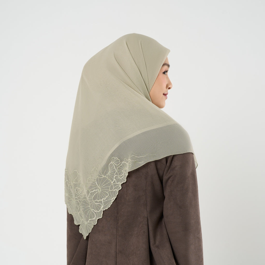 Liyana Embroidery - Hijab Segiempat Bordir Bunga Crystal