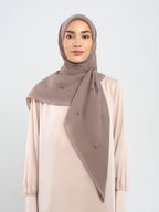 Mahra Embroidery - Hijab Segiempat Bordir Bunga Kristal