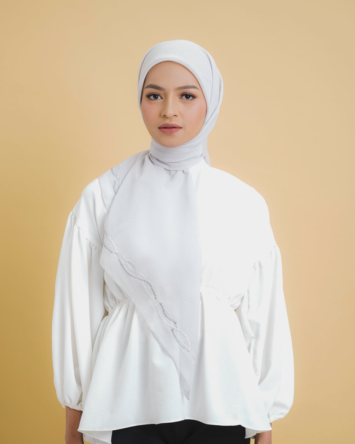 Sulaman Kristal Esha